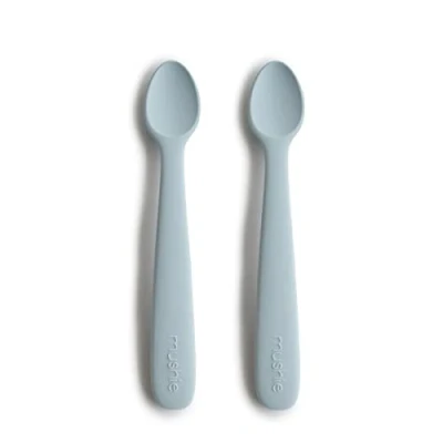 Imagen de Mushie Cucharas Baby para niños en Silicona libre de BPA Paquete 2 Cuchara alimentación aptas lavavajillas Accesorios a la hora comer pequeños Powder Blue