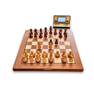 Imagen de Millennium ChessGenius Exclusive: Ordenador de ajedrez para el máximo Confort y Las máximas exigencias. En Madera auténtica, con reconocimiento automático Figuras M820