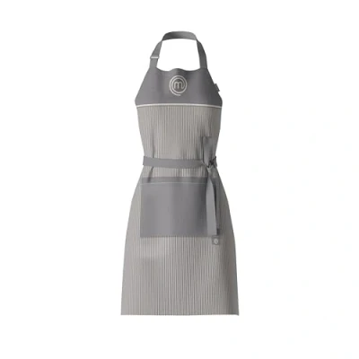Imagen de MasterChef Delantal Cocina Hombre &amp; Mujer Mandiles para Cocinar, Barbacoa y Hornear, con un Gran Bolsillo una Correa Regulable, Logotipo Bordado, Algodón 100% Lavable a Máquina, Gris
