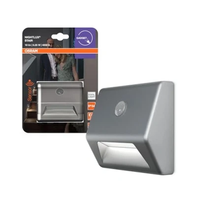 Imagen de OSRAM Iluminación para escaleras NIGHTLUX Stair, color plata, sensor de movimiento, IP54, funciona con pilas, luz blanca fría 4000 K, ideal y pasillos