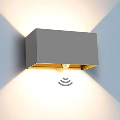 Imagen de Kingwen 20W Aplique de pared con Sensor Movimiento exterior 3000K Lámparas LED ángulo haz ajustable lámpara interior IP65.(Gris)