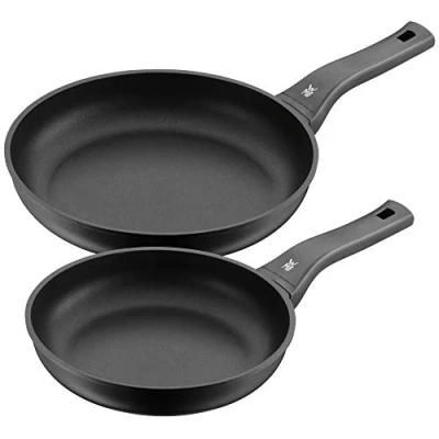 Imagen de WMF PermaDur Excellent Set de 2 sartenes 24 y 28cm, aluminio fundido, con antiadherente para todo tipo cocinas incluido inducción