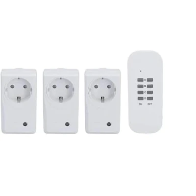 Imagen de Unitec Kit de interruptor remoto inalámbrico 48110 con función autoaprendizaje, juego tomas radio, 3 enchufas+1 mando a distancia, blanco