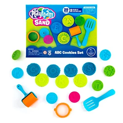 Imagen de Learning Resources Galletas del abecedario con arena Playfoam, juguete de juegos 2 colores, 26 letras y herramientas para modelar esculpir, niños pequeños, aula, 3, multi, 2233