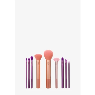 Imagen de REAL TECHNIQUES Insta Artist Brush Kit, Face, Cheek &amp; Eye Set, Makeup For Foundation, Blush, Bronzer, Concealer, Eyeshadow, Professional Quality Tools, 9 Piece Set