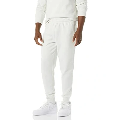 Imagen de Amazon Essentials Jogger de Forro Polar Hombre, Gris Claro, M