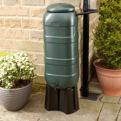 Imagen de Invopak Mini depósito de agua plástico reciclado 100 l, incluye grifo, soporte y desviador, color verde