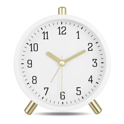 Imagen de Lafocuse Reloj Despertador Analógico Silencioso, Metal Blanco Leche Classic con Luz Nocturna, de Mesa Moderno para Mesilla Dormitorio 11cm