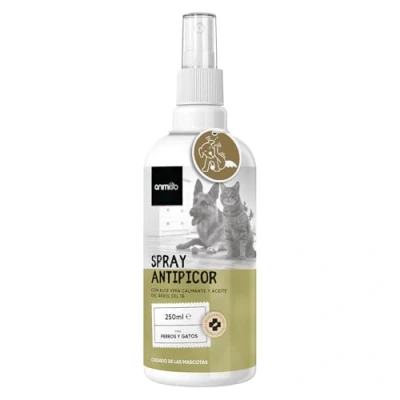 Imagen de animigo Spray Antipicores Perros y Gatos 250 ml Calmante para Alergias e Irritación con Aceite de Árbol Té, Clavo Aloe Vera Hidrata Alivia Puntos Calientes, Heridas Picaduras Insectos