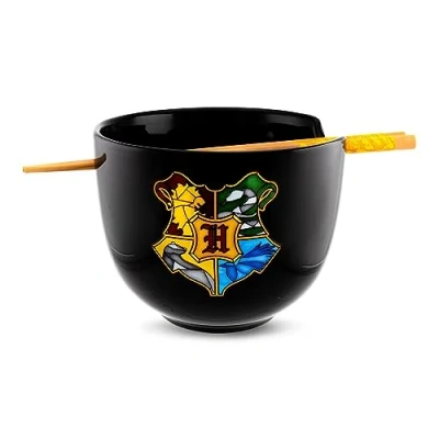 Imagen de Silver Buffalo Harry Potter Hogwarts Crest Juego de vajilla cerámica Ramen Incluye cuenco fideos 20 onzas y palillos madera