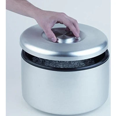 Imagen de nevera APS de aluminio con recipiente interior extraíble para 150 cubitos hielo dimensiones: 18,5 x cm, altura: 20 volumen: 3 ltr.