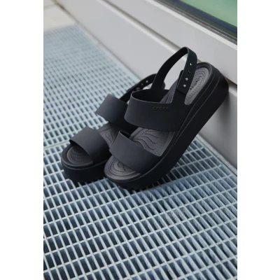Imagen de Crocs Brooklyn LOW Wedge Sandalias con plataforma, Mujer, Talla: 36/37, Black Zapatos