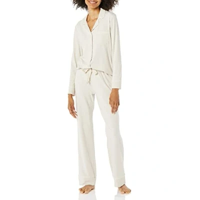 Imagen de Amazon Essentials Conjunto de Pija con Camisa Manga Larga y Pantalón Largo en Modal Algodón Mujer, Beige, XS