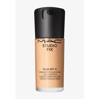 Imagen de MAC Studio Fix Fluid Base de maquillaje SPF 15 NC17 30 ml