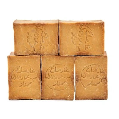 Imagen de Carenesse jabón de Alepo Paquete 5 900 950 g, 80% aceite oliva y 20% laurel, receta tradicional, cortada a mano, natural, pelo barba piel manos afeitarse