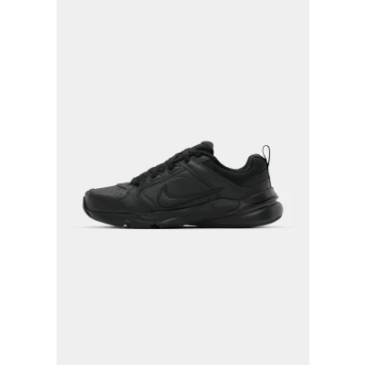 Imagen de NIKE Performance Defyallday Zapatillas de entrenamiento, Talla: 43, Black Zapatos