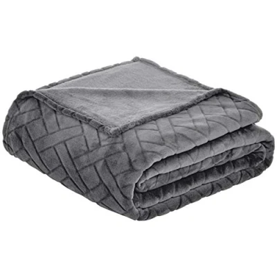 Imagen de Amazon Basics Manta arrullo polar con decoración en relieve Gris, 220 x 240 cm