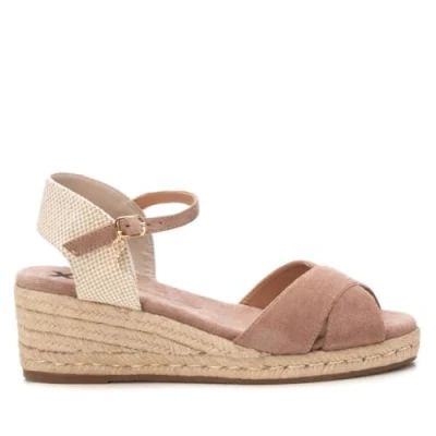 Imagen de XTI Sandalia Mujer Taupe Calzado Cómodo y Versátil Moda casual Modelo 14411006 (Talla 41)
