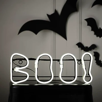 Imagen de Ginger Ray Letrero de neón blanco Boo para decoración mesa Halloween