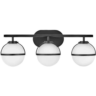 Imagen de HINKLEY Aplique para baño Hollis negro/opalino 3 luces