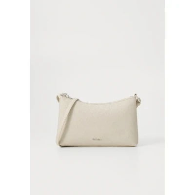 Imagen de Calvin Klein Bandolera, Mujer, Talla: One Size, Chateau