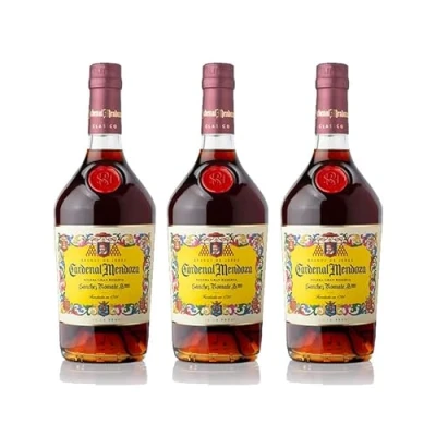 Imagen de Brandy Cardenal Mendoza de 70 cl D.O. Jerez Bodegas Sanchez Romate (Pack 3 botellas)