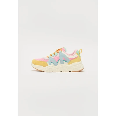 Imagen de Gioseppo Hutchins Zapatillas para niños, Talla: 32, Multicolor Zapatos