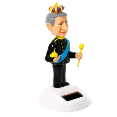 Imagen de Puckator King Charles Solar Figura de El Rey (100% plástico), diseño con Texto The King, Color Negro/Amarillo/Azul.