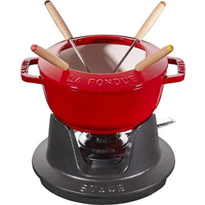 Imagen de STAUB Set de fondue con 4 tenedores, Apto para queso, chocolate y carne, Hierro fundido, Rojo cereza, 16 cm
