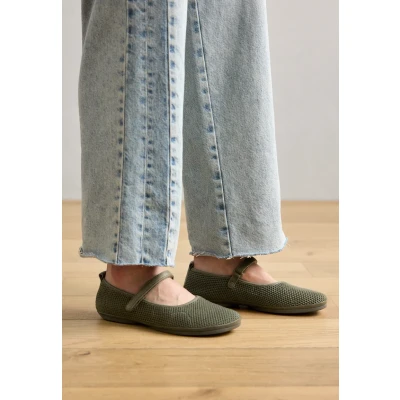 Imagen de Camper Right NINA Bailarinas con hebilla, Mujer, Talla: 36, Oliv Zapatos