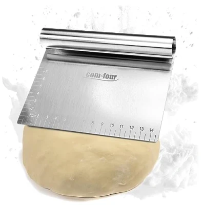 Imagen de COM FOUR® Espátula para masa premium Cortador de acero inoxidable con mango redondo y lados rectos (1 pieza color plateado redondeado)