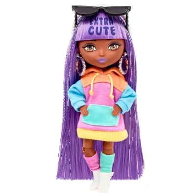 Imagen de Barbie HJK66 Extra Mini Pelo Morado Muñeca pequeña, con Look Colorido, Accesorios de Moda y Soporte, Juguete +3 años, Mattel