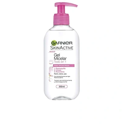 Imagen de GARNIER Skin Active Gel Micelar Desmaquillante para Pieles Normales, Todo en Uno, 200 ml