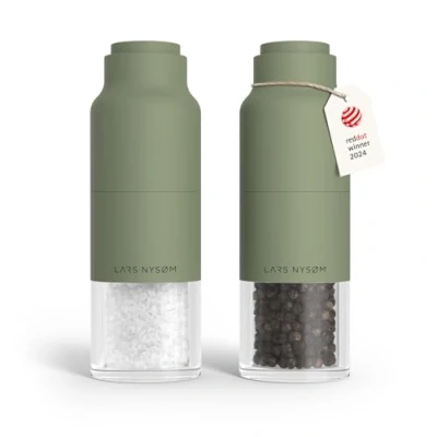 Imagen de LARS NYSØM Juego de Molinillo Sal y Pimienta Acero Inoxidable con Ajustable I Diseño Botella Especias Manual (Sage Green)