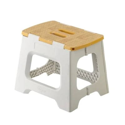 Imagen de VIGAR Taburete Plegable Modelo Compact 27 cm de Altura Base Superior Antideslizante Ideal Cocina, Baño y Camping Paso Máximo 150 Kg Color Gris Marrón