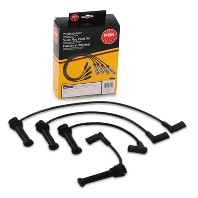Imagen de NGK 6984 Juego de Cables Encendido 4 FORD: Focus Mk1 Hatchback, MONDEO 3, FIESTA 5, MAZDA: 6 Berlina, Tribute Wagon norauto, oscaro, mister auto