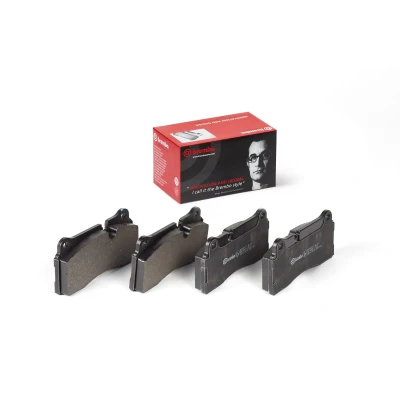 Imagen de BREMBO P 06 111 Juego de pastillas freno preparado para indicador desgaste sin accesorios BMW: 2 Coupé