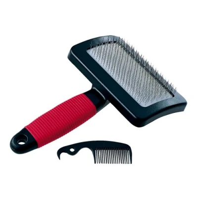 Imagen de Ferplast Cepillo Carda para Perros Pelo Medio y Largo Cerdas Inclinadas Puntas Redondeadas, Acero Inoxidable Mango Ergonómico Suave Peine Extra Incluido Tamaño L, Rojo