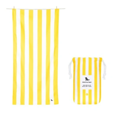Imagen de Dock &amp; Bay Toalla de Playa Secado Rápido, Sin Arena Compacto, Ligero Materiales 100% Reciclados Incluye Funda Cabana Boracay Yellow, Large (160x90cm, 63x35)