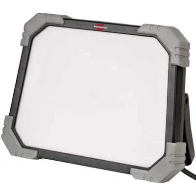 Imagen de Brennenstuhl foco LED de trabajo DINORA 5050 / 45W para uso en obras (5100lm, IP65, cable RN 5m, luz antideslumbrante, carcasa resistente a la rotura y al impacto)