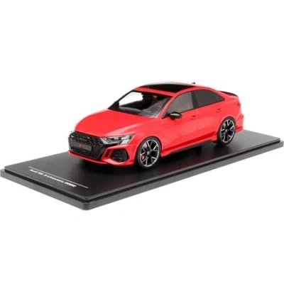 Imagen de Compatible con Audi RS3 (8Y) Limousine Rojo 1:18 IXO Models SPMW18002/MCG18451