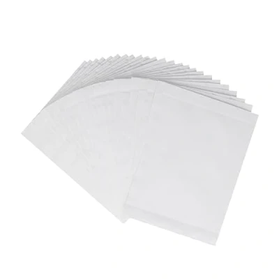 Imagen de Amazon Basics Hojas para lubricar y afilar trituradoras de papel, pack 24