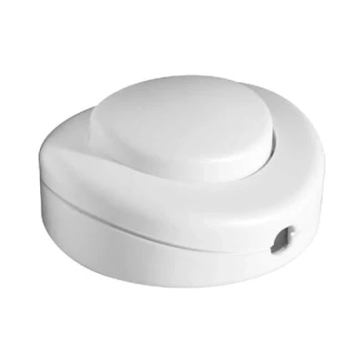 Imagen de Interruptor de pie blanco, diseño ergonómico, fácil usar, ideal para controlar lámparas y dispositivos eléctricos a pie.
