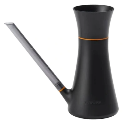Imagen de Fiskars Regadera con Tapa, 1,2 litros, se Puede llenar sin Quitar la Altura: 25,8 cm, Color: Negro/Naranja, 1071307