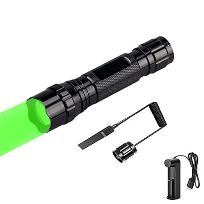 Imagen de Linterna con Luz Verde, WESLITE Táctica Verde 350 Yard de Caza Alta Potencia Zoom 1 Modo Pulsador y Cargador Batería para Cazar Coyote Predator Varmint