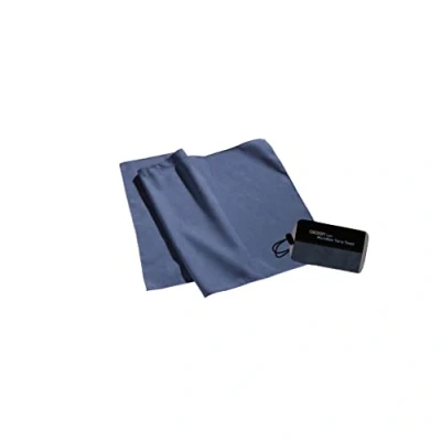 Imagen de Toalla Ultraligera de microfibras Coccon. para Hacer Deporte o Viajar. Color Azul fiordo, tamaño L