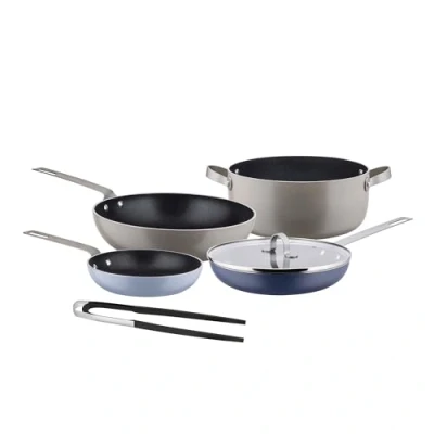 Imagen de Alessi Cookware set Tama 5 piece GIA100S5 4 Pans + Serving tongs by Giulio Iacchetti Suitable for all Cooktops
