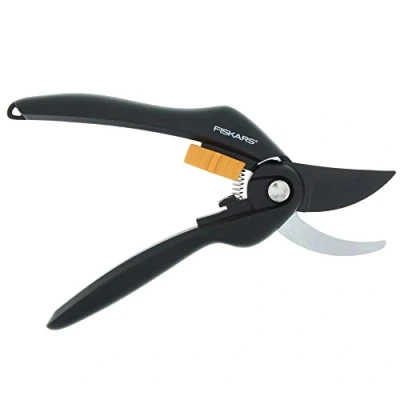 Imagen de Fiskars Tijeras de podar con cuchilla bypass, Capa antiadherente des Cuchillas acero calidad, Longitud: 20 cm, Diámetro corte: 2,2 Negro/Naranja, SingleStep, P26, 1000567
