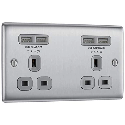 Imagen de BG Electrical NBS24U44G 01 Enchufe eléctrico Doble sin Interruptor, con Cuatro Puertos de Carga USB, 13 A, Acero Cepillado