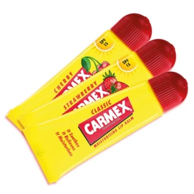 Imagen de Carmex Cherry, Classic &amp; Strawberry Tube 3 piezas paquete mixto SPF15, 10 g (paquete de 3)